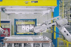 Rochling-Auto-02_GIF-200-comp.gif